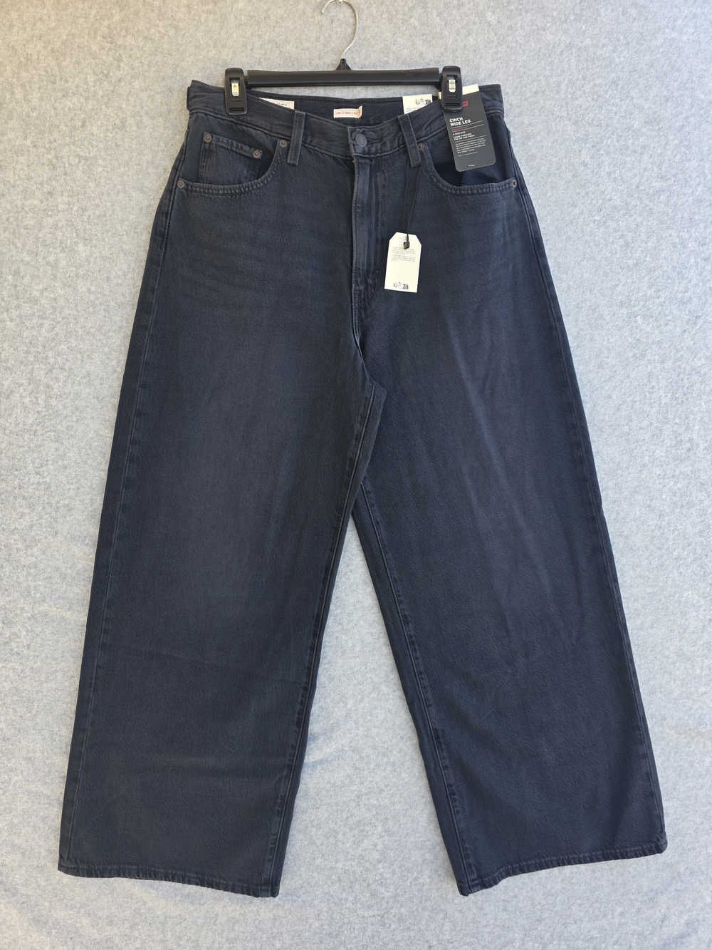 Levis Premium Women's Cinch Wide Leg Size 30x29 NWT